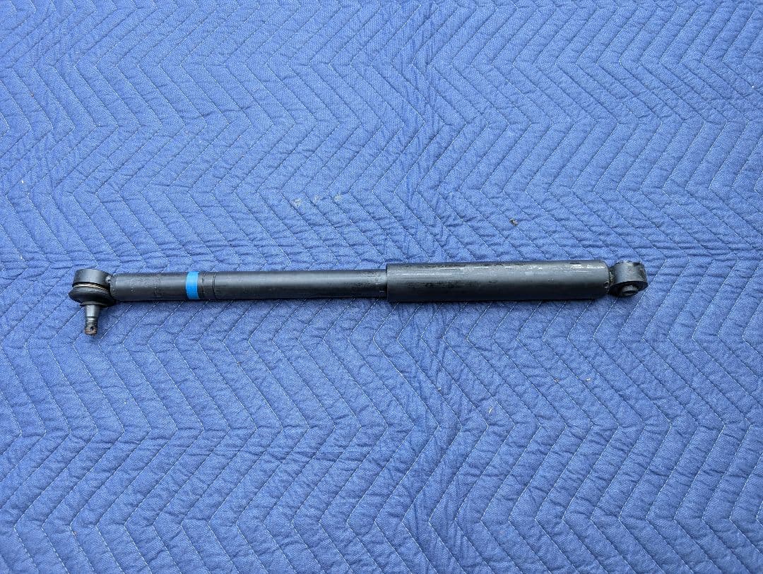 ジムニーシエラ　純正　サスペンションセット