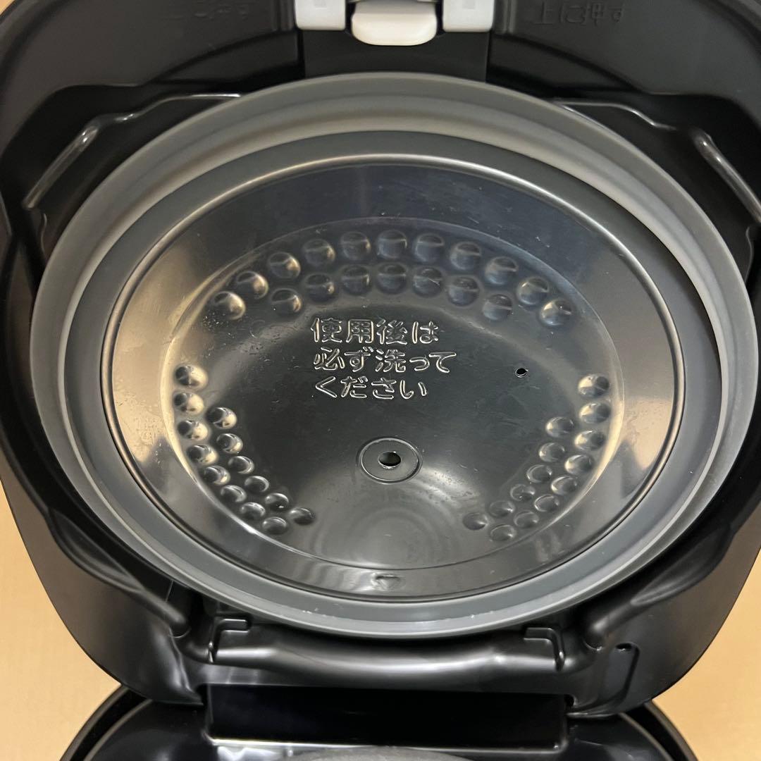 【中古・美品】東芝真空IHジャー炊飯器 5.5合炊き RC-10VRT