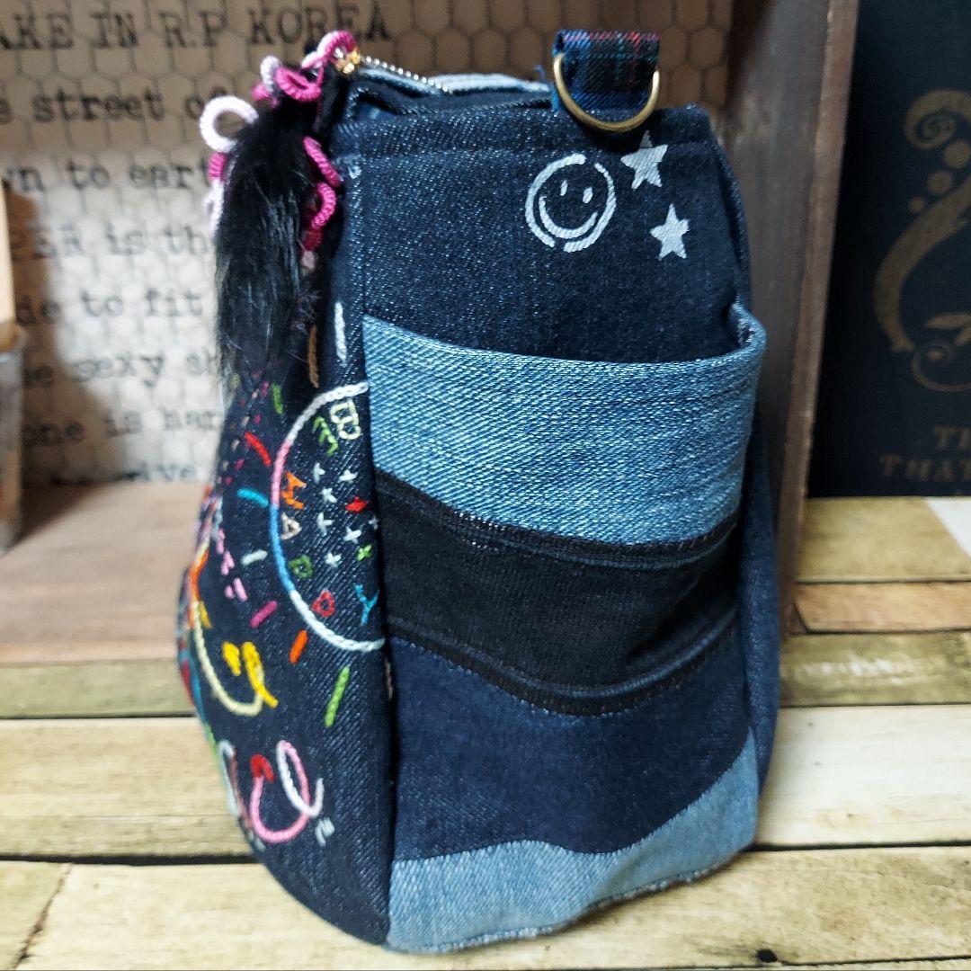 刺繍デニムバック　No.638　デニムリメイク　チューリップバック　刺繍バック