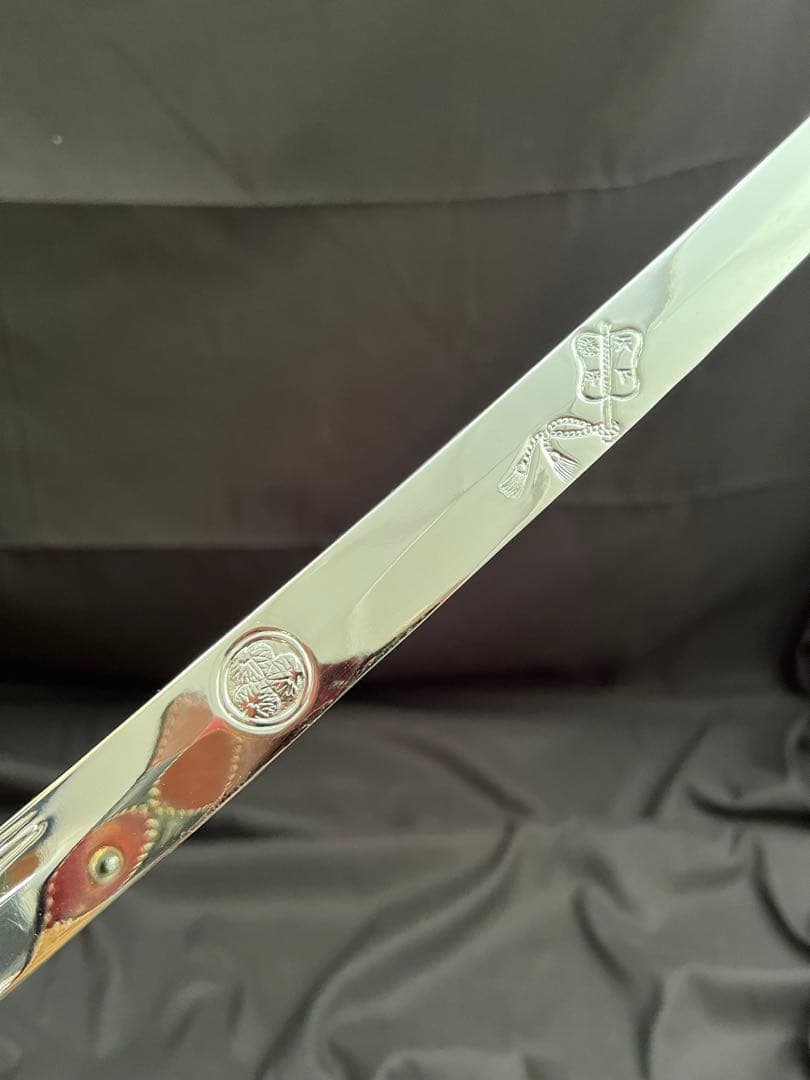 軍刀 龍頭模様銀柄　日本刀 模造刀 居合刀 武士道 鑑賞用 全長約73cm