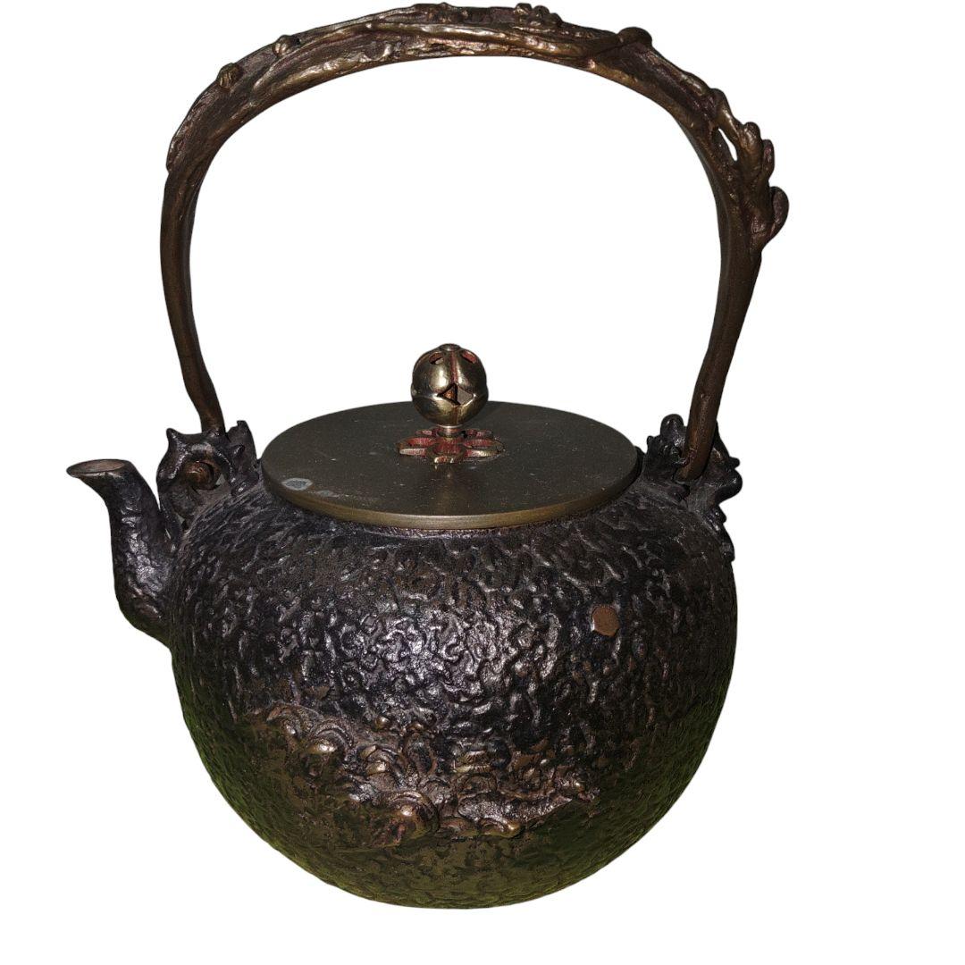 亀文堂　楼閣文銅瓶　銅蓋