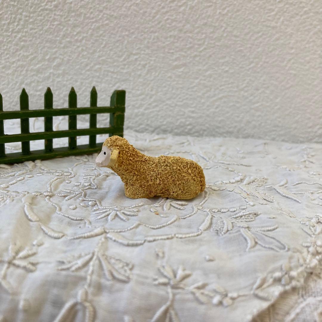 WF23ドイツアンティークザイフェン木製 ひつじ×2 羊飼い　柵　建物5点セット