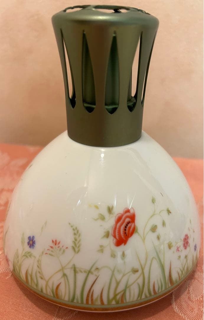 ランプベルジェランプ、フランス本社にて購入品