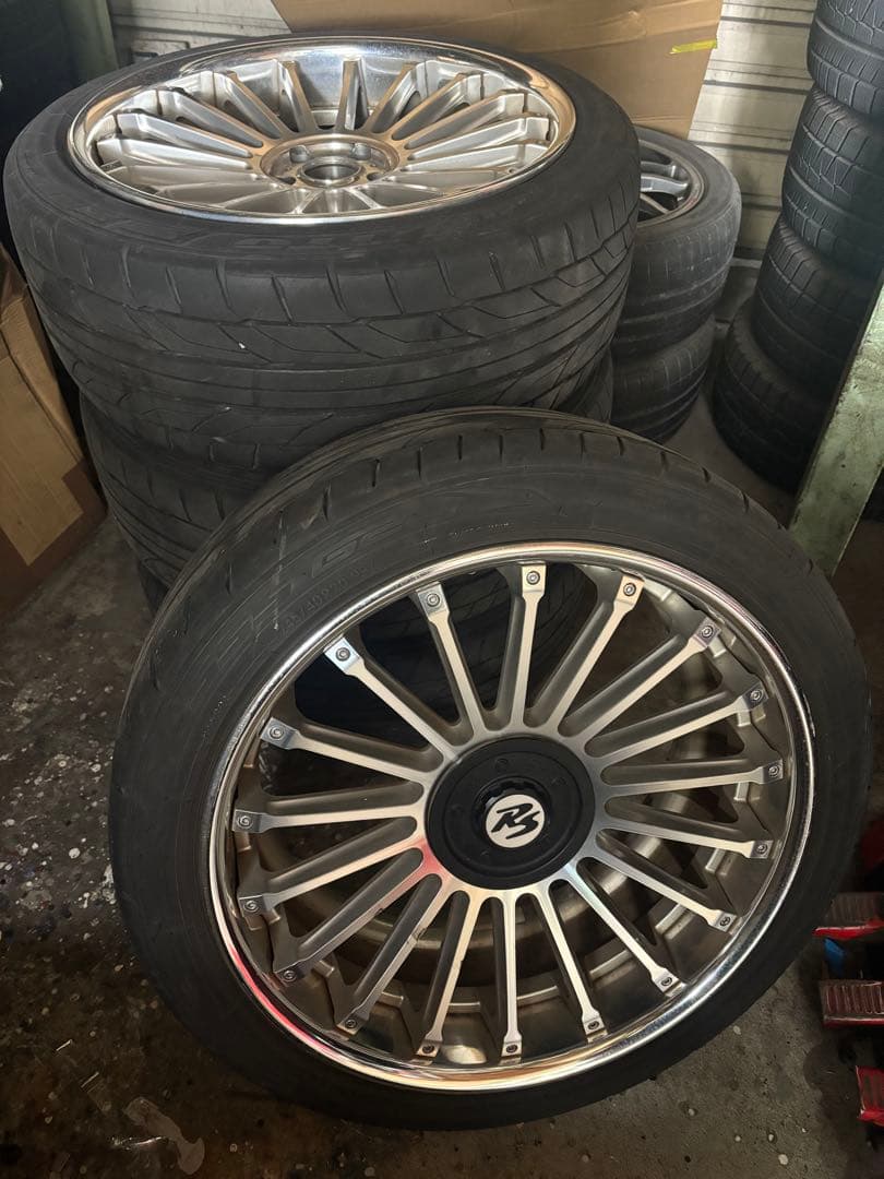 【中古品】CRIMSON RS CV FIN 20インチ　タイヤ4本セット！