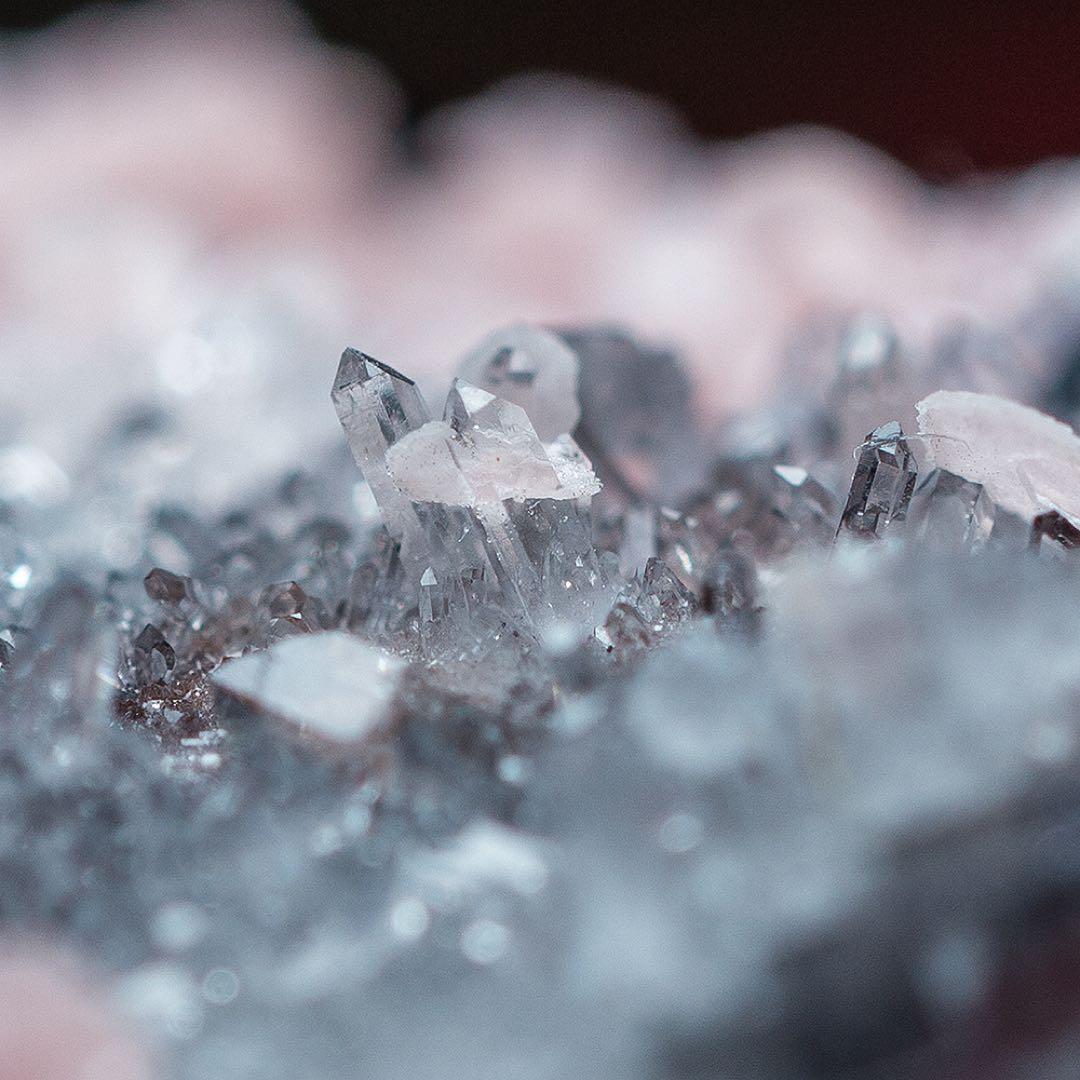 中国 ロードクロサイト フローライト 蛍石 天然石 原石 鉱物標本 鉱石 738