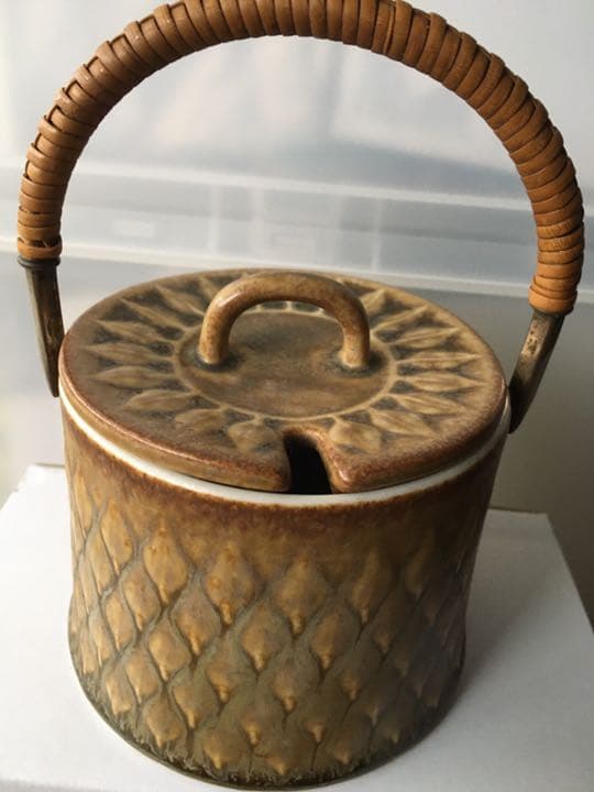 クイストゴー　北欧のイェンスＨクイストゴーのシュガーポット　ビンテージ