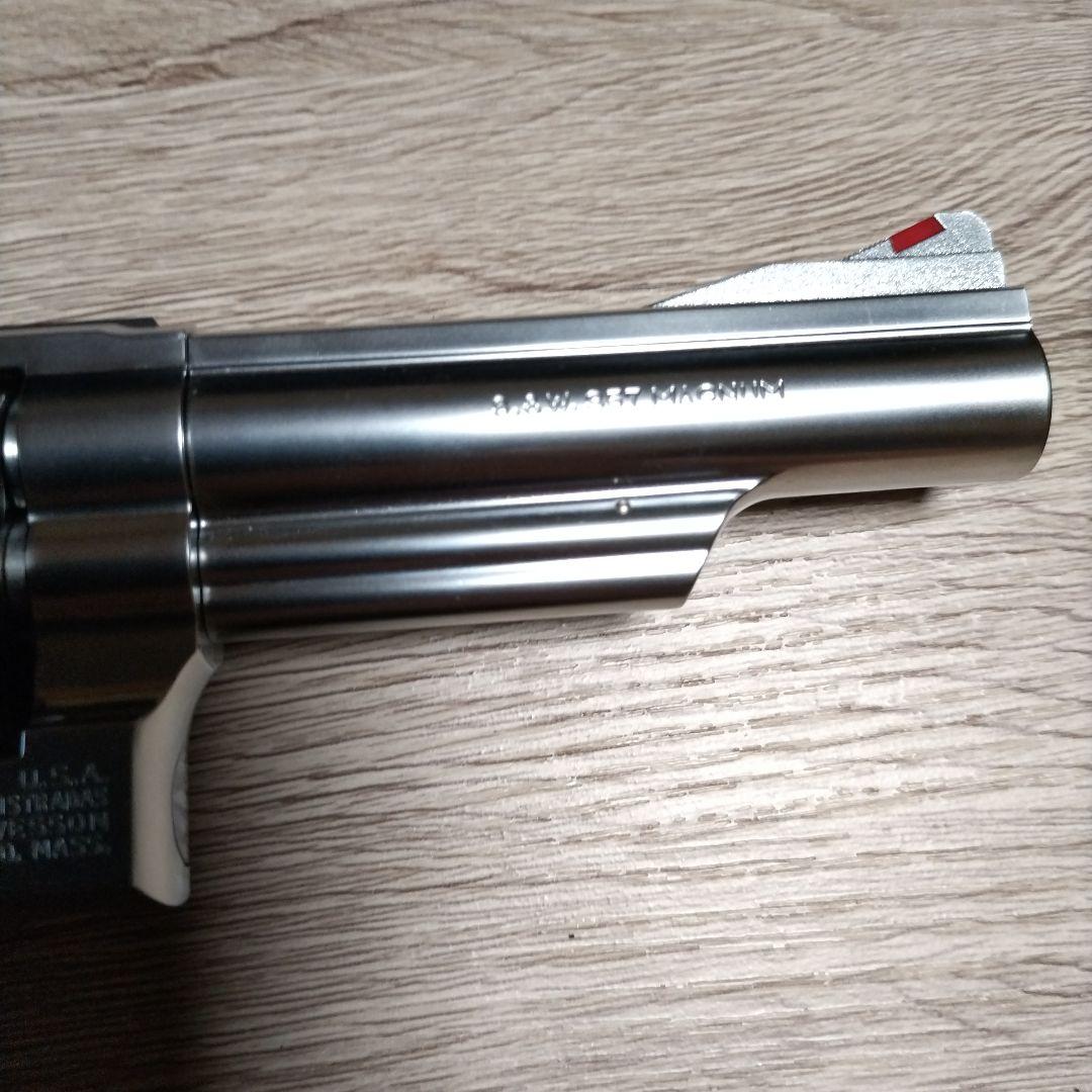 タナカワ−クスのM66コンバットマグナム４インチバージョン3ステンレスモデルガン