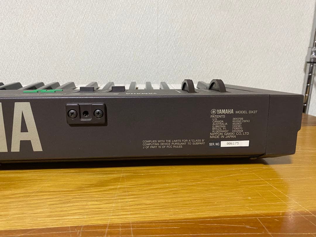 YAMAHA DX27 シンセサイザー 61鍵