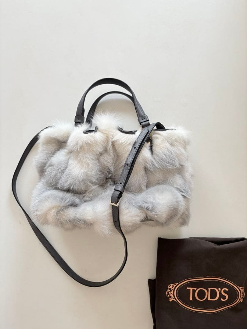 未使用級 TODsトッズ　ハンドバッグ　リアルファー2WAYバッグ　ショルダー付