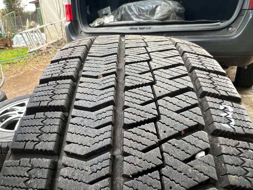 ② スタッドレスタイヤ 195/65R15 ホイールセット