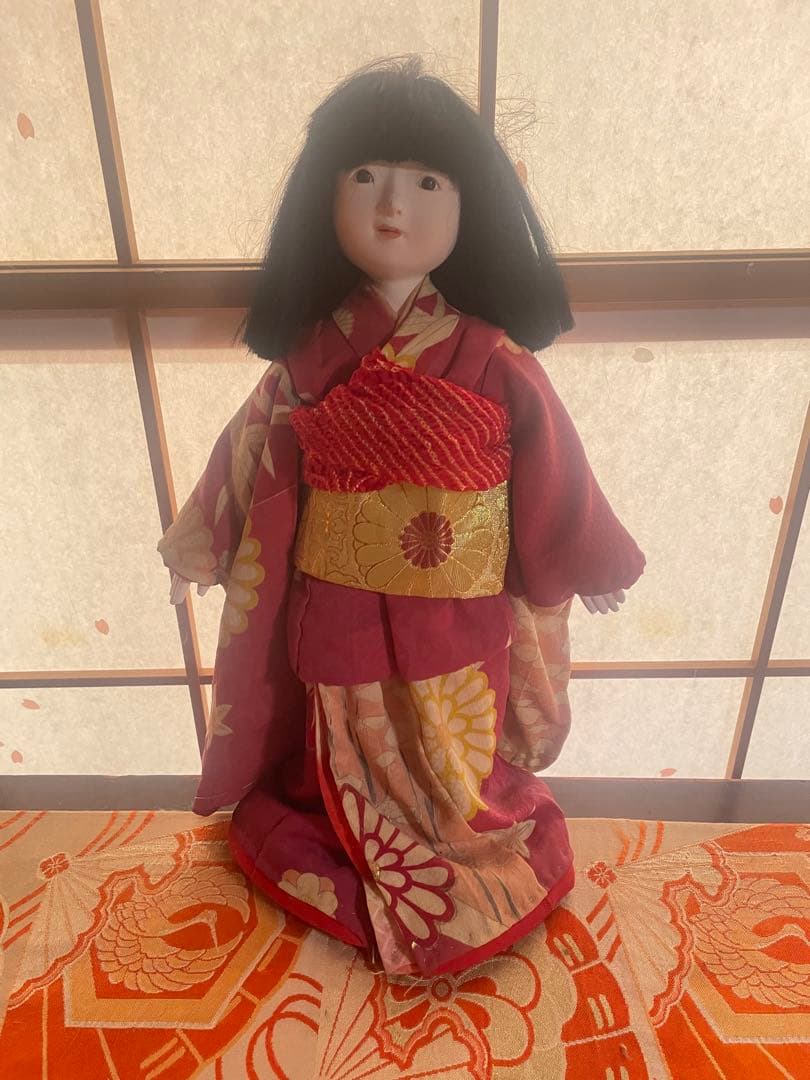 レアンティーク伝統的な可愛い女の子　日本人形 赤紫着物