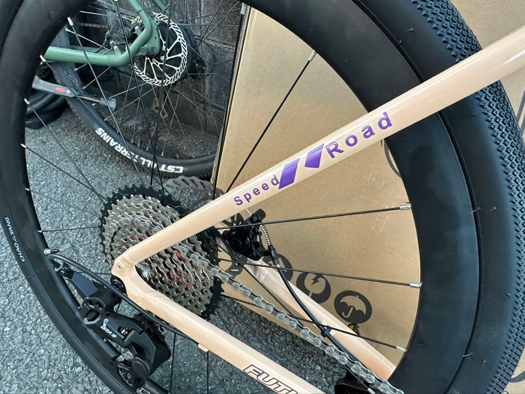 FUTURE BIKEグラベルロード