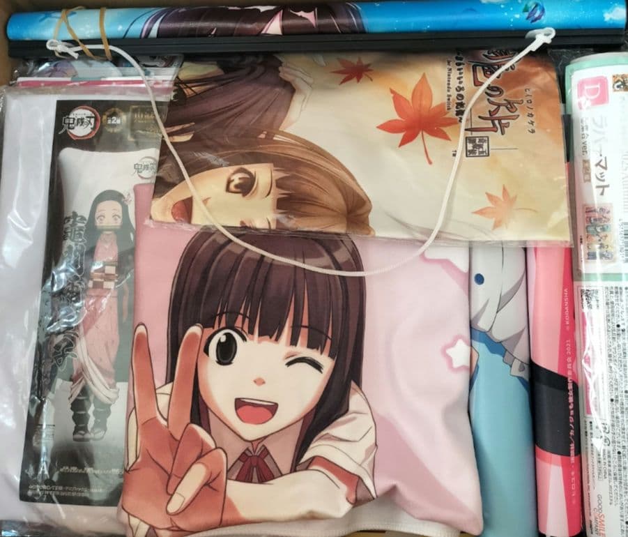 大量 まとめ売り 美少女 紙類 ポストカード ぬいぐるみ アクリルスタンド