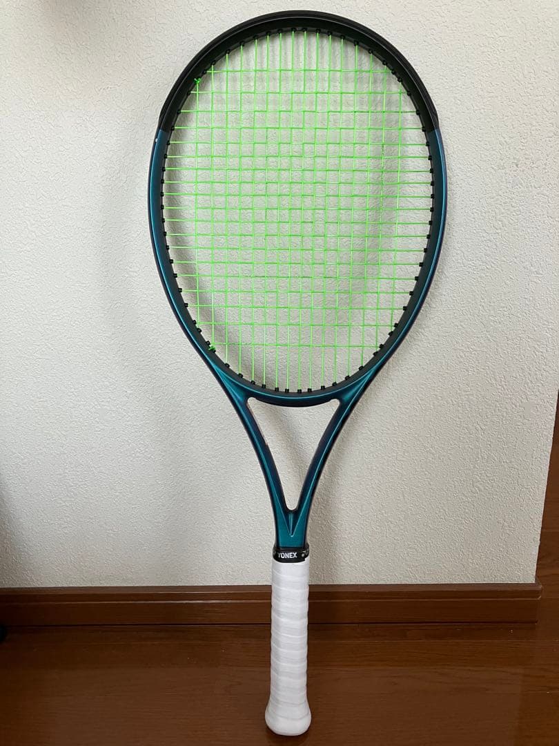 ラケット(硬式用) Wilson ULTRA V4 300g G2
