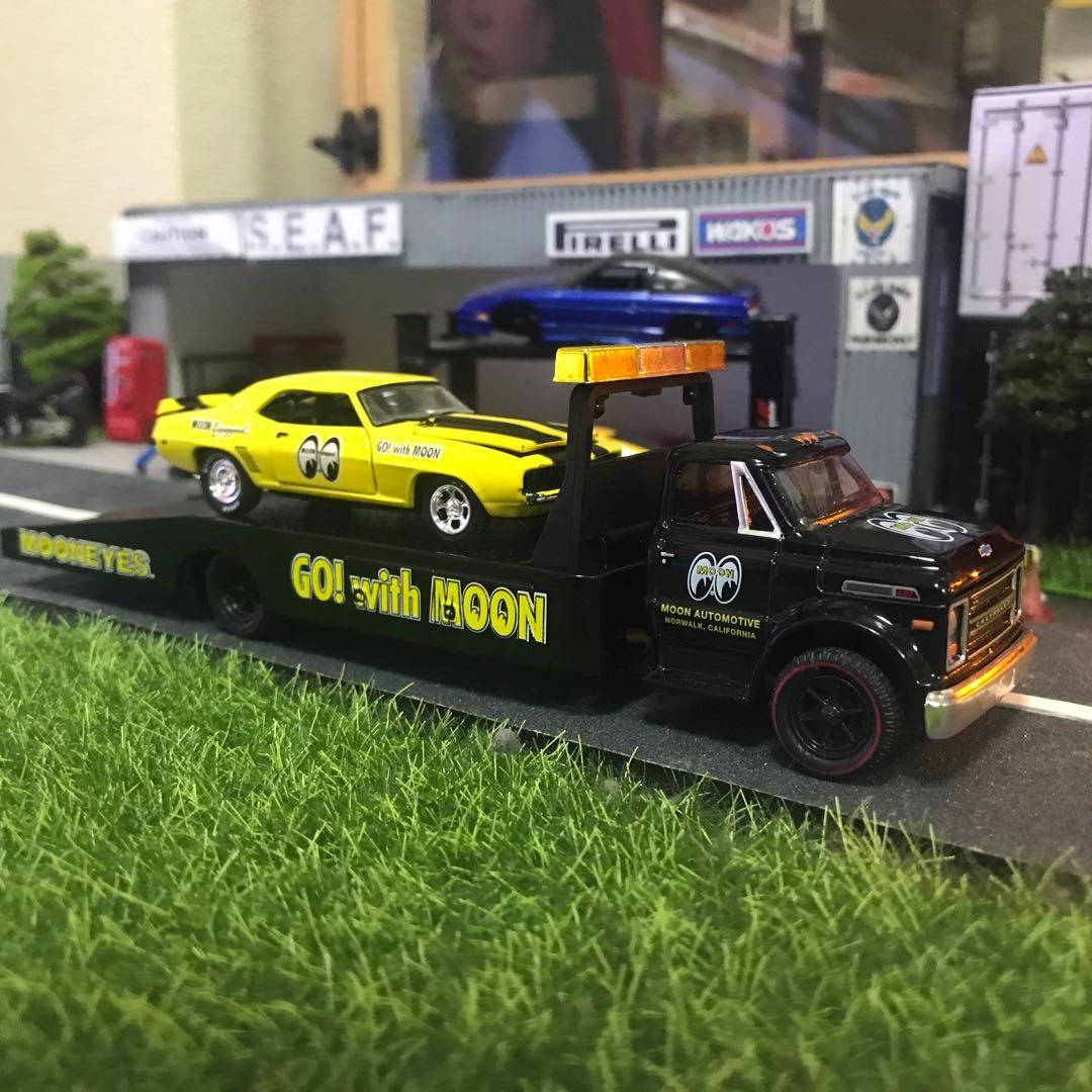 M2 シボレー C60 ムーンアイズトレーラーブラックとカマロRSイエローセット