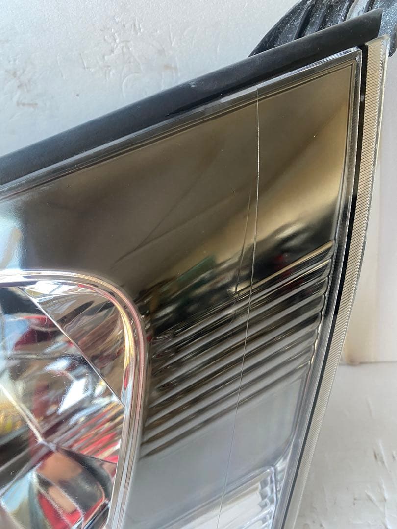 トヨタ ノア ヴォクシー 70系 前期 純正 HID ヘッドライト 左右セット