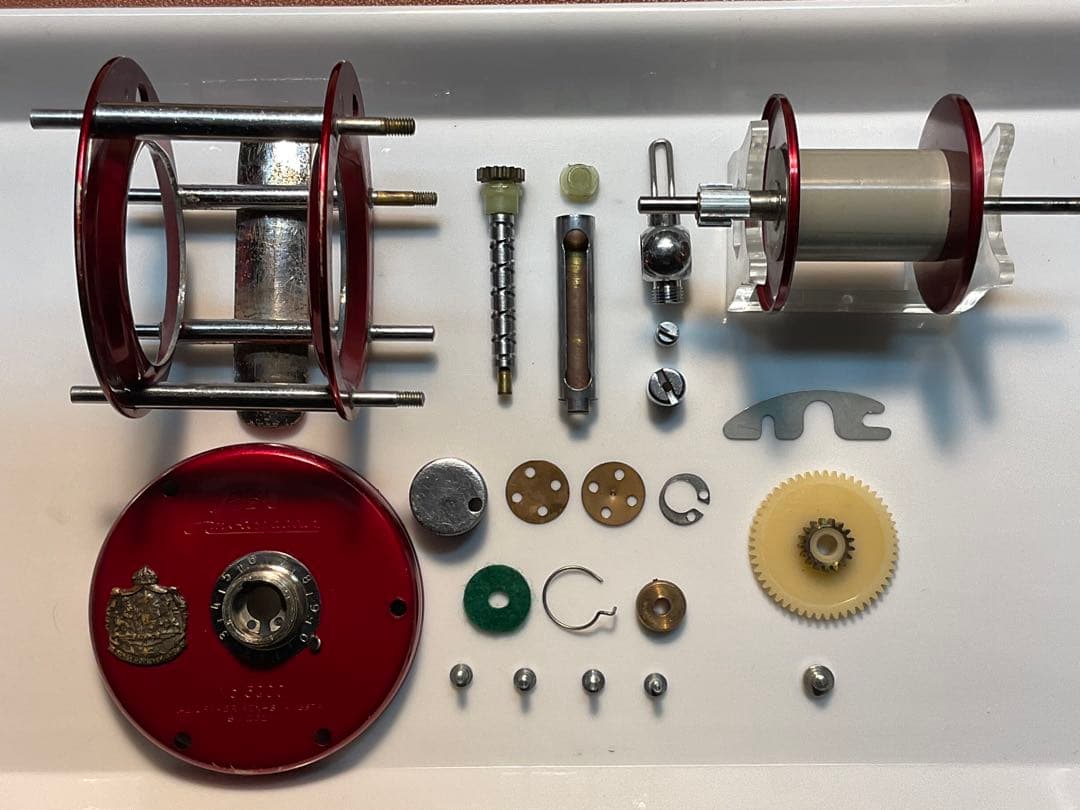 ABU アンバサダー 5000 メンテ済 フレーム修正済