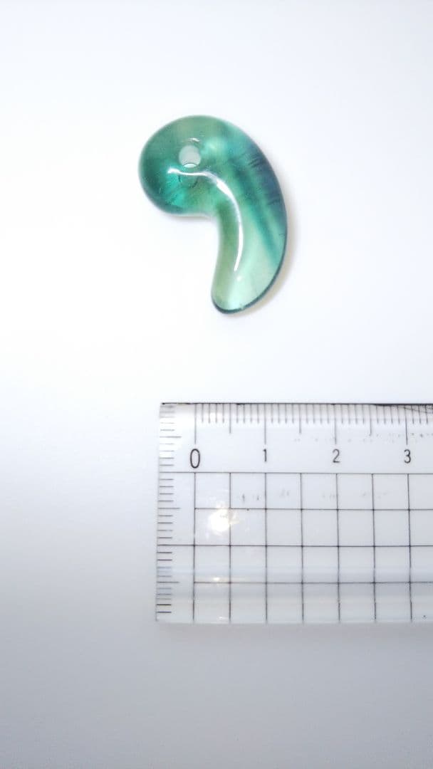 【早い者勝ち】 美品 勾玉 パワーストーン 波動