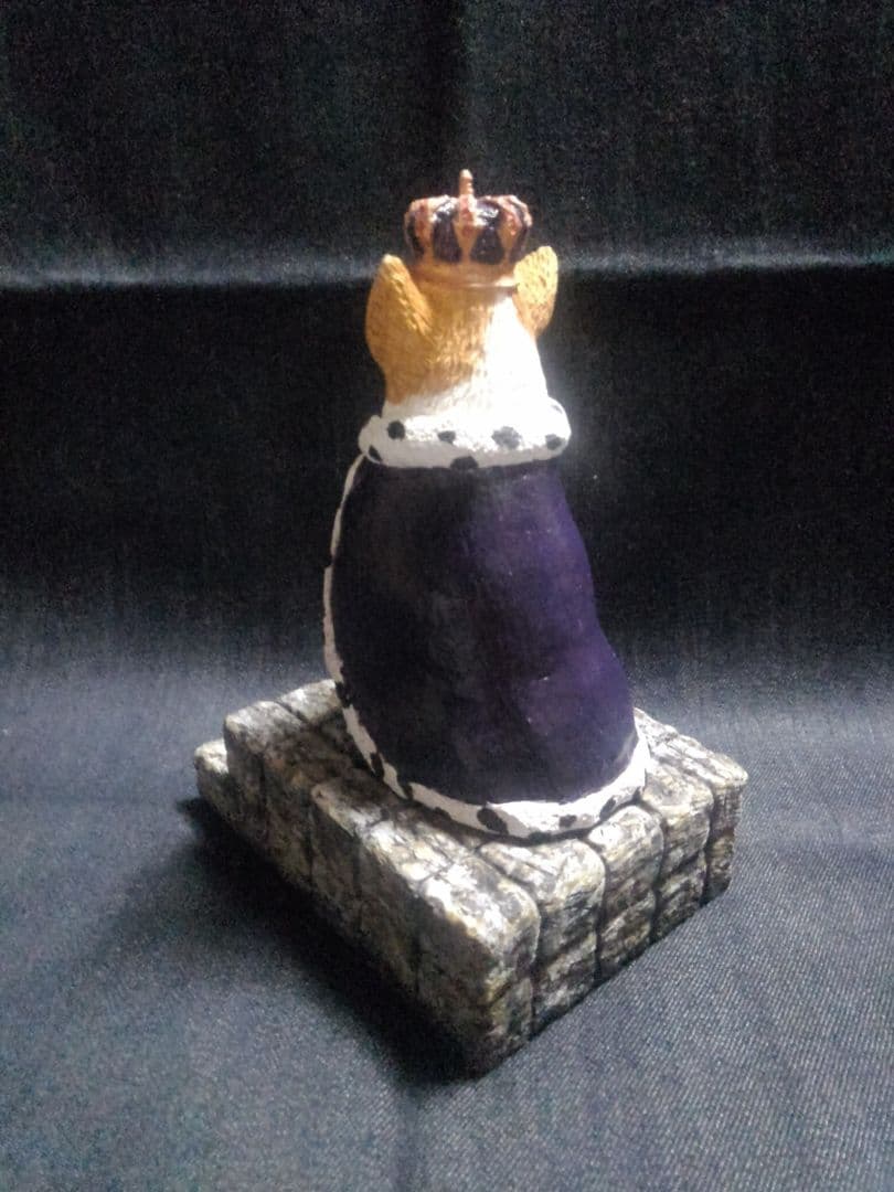 ロイヤルコーギーの壁掛け（制作中）