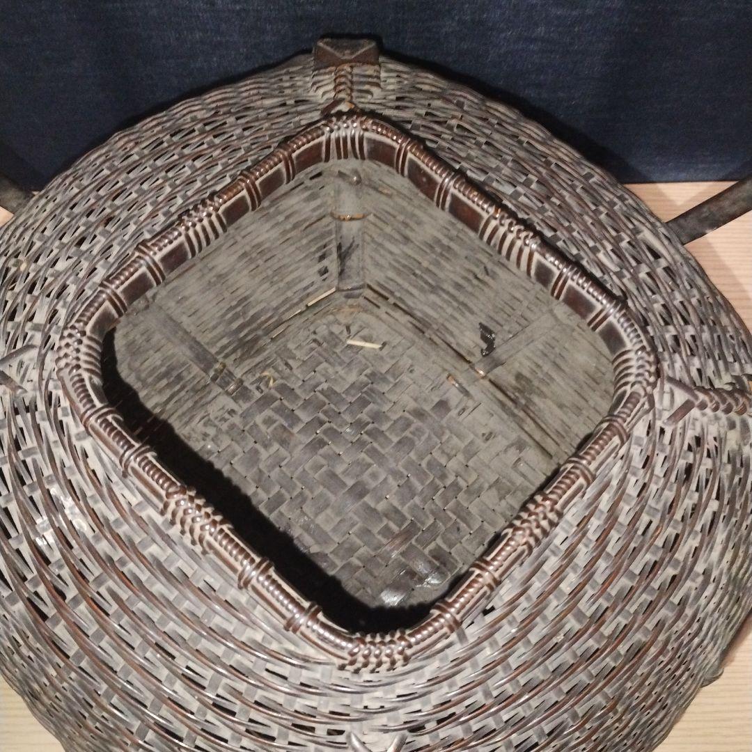 唐物 竹製 花入れ