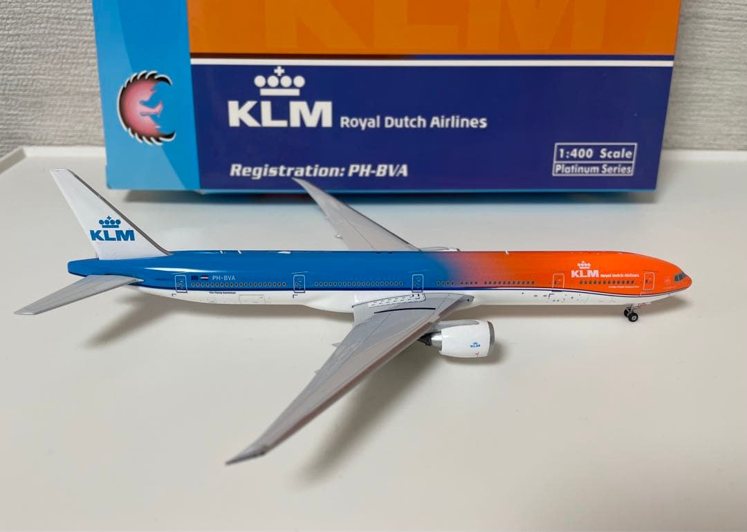 KLMオランダ航空 777-300ER オレンジプライド