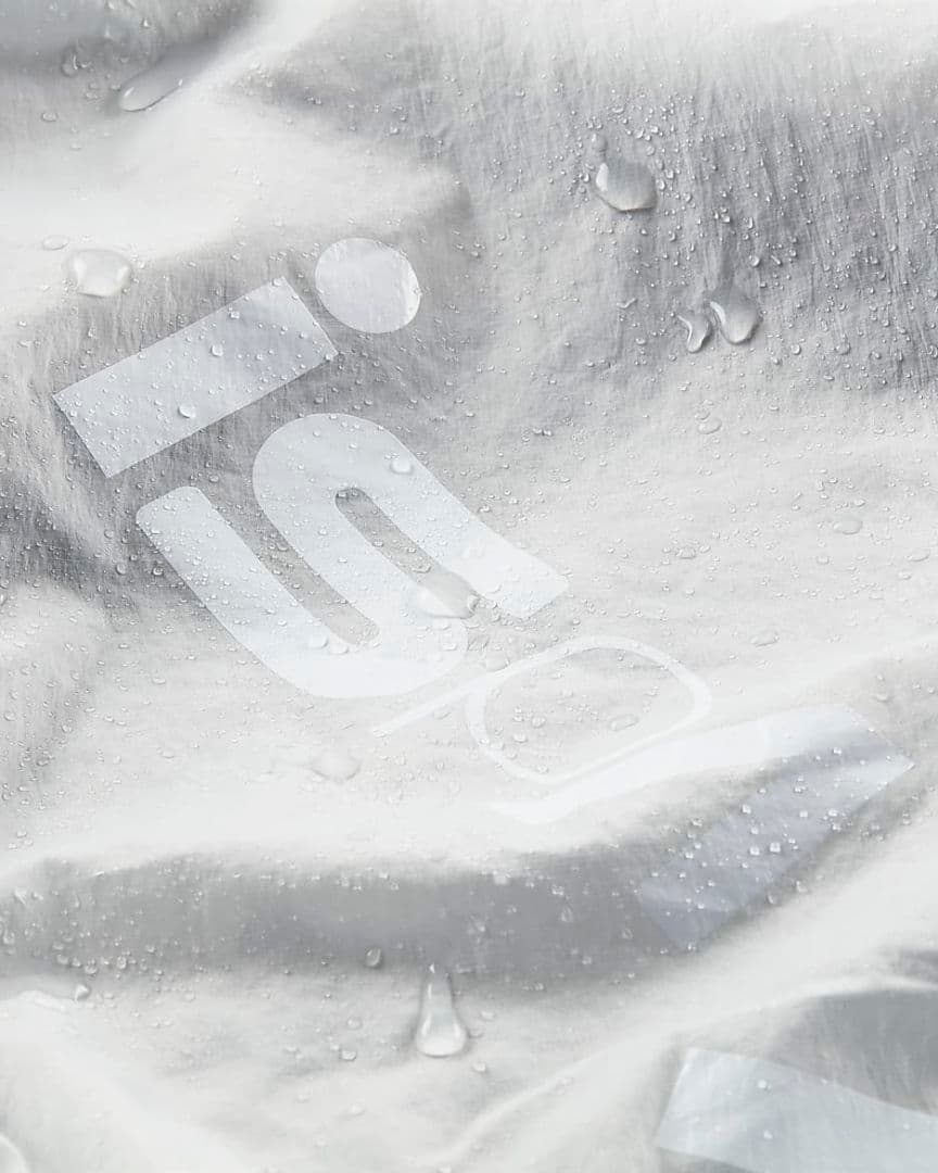 Nike ISPA morph Poncho テント