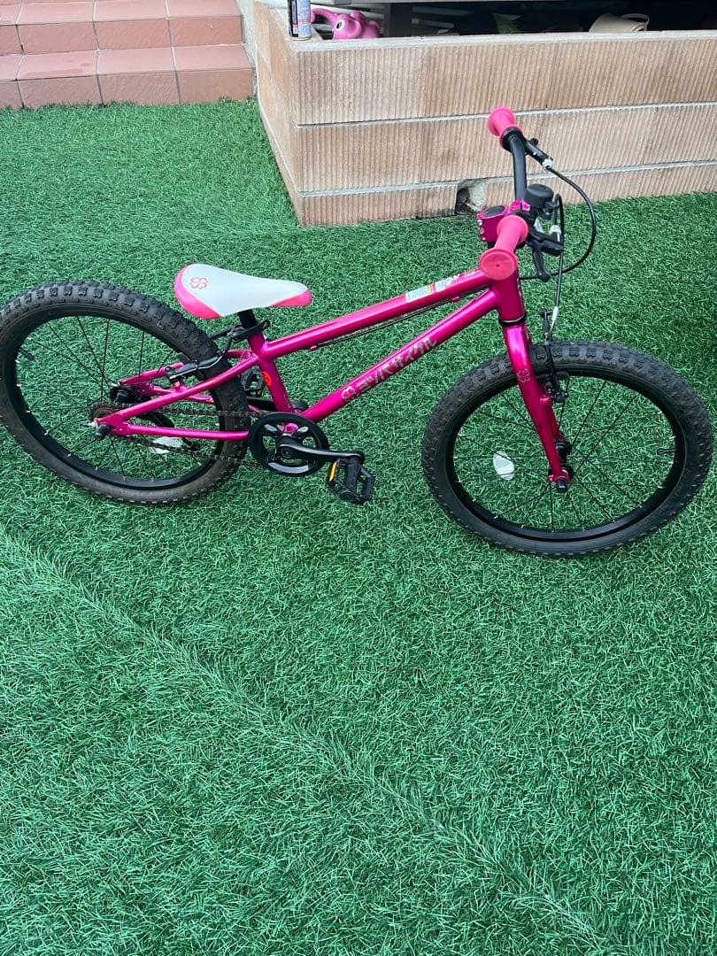 ⭐︎YUU⭐︎　ヨツバサイクル　20インチ　クリスタルピンク　美品