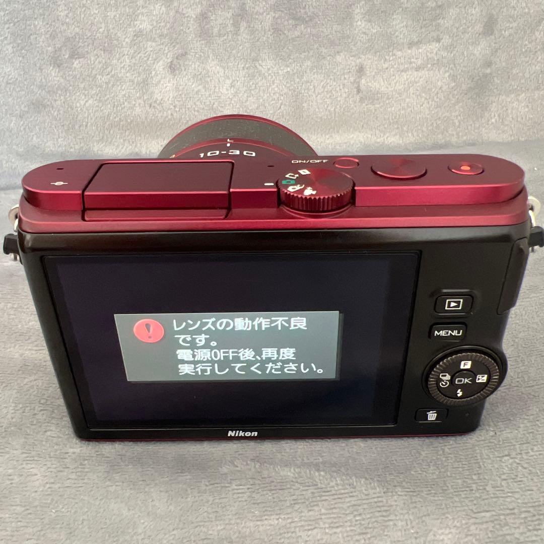 Nikon 1 J3 レッド 10-30mmレンズ付き