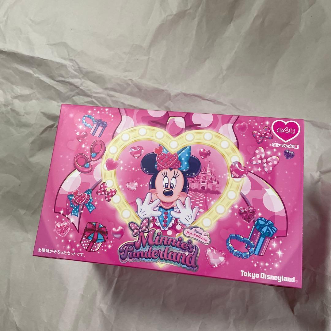 ディズニー　リゾート　ミニー　キーチェーン　4個　セット