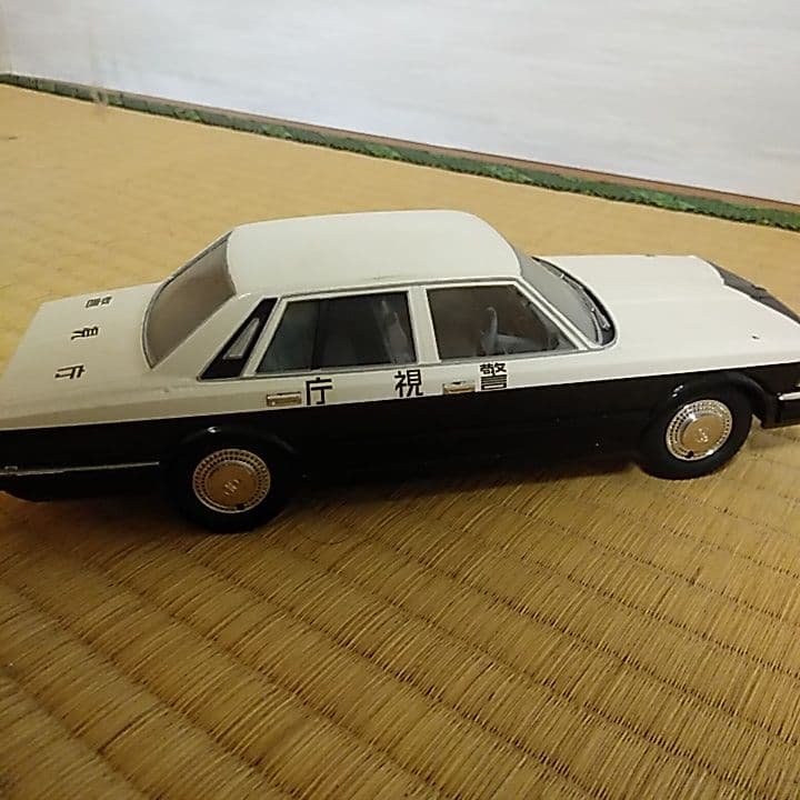 オオタキ　日産セドリック　警視庁仕様