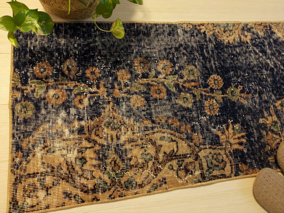 トルコヴィンテージラグ　ミニサイズ　玄関マットサイズ　53×94 ネイビー