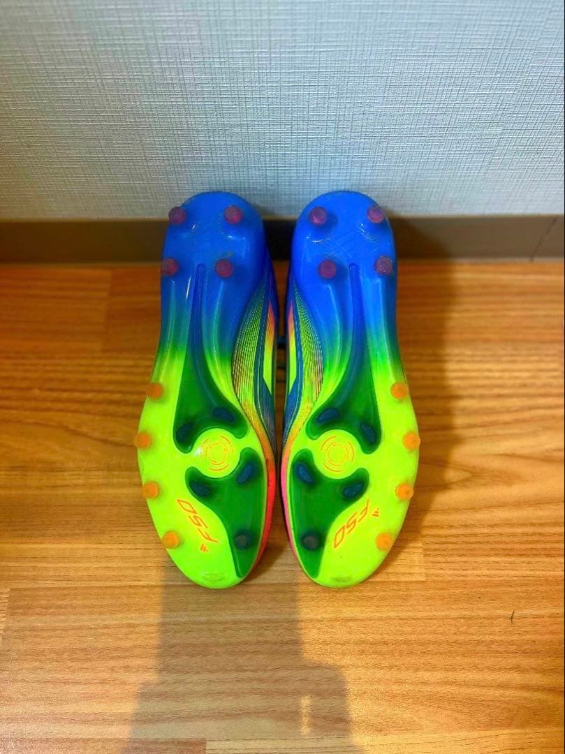 シューズ F50
