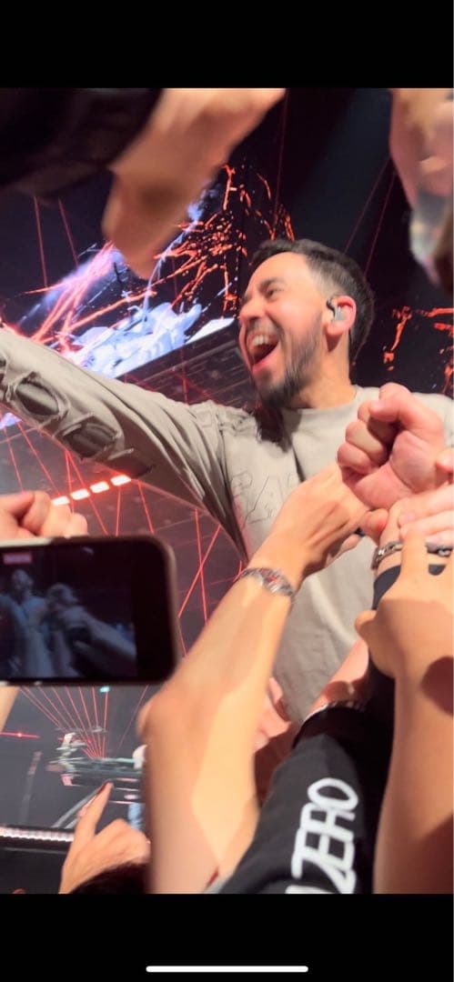 LINKIN PARK リンキンパーク ギターピック レア 虹色 マイク・シノダ