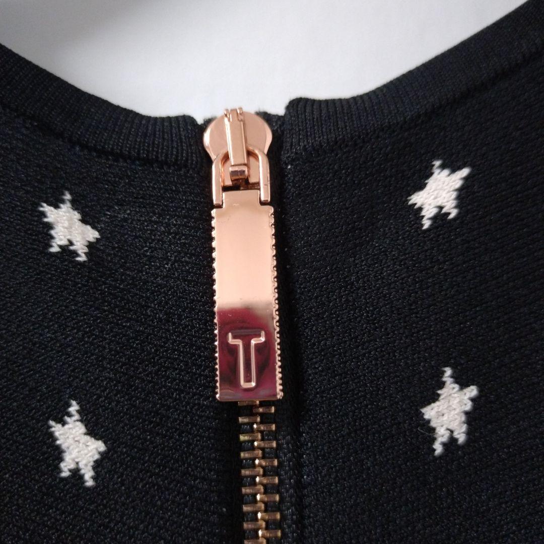 TED BAKER(テッドベイカー) 星柄ドット ニットフレアワンピース