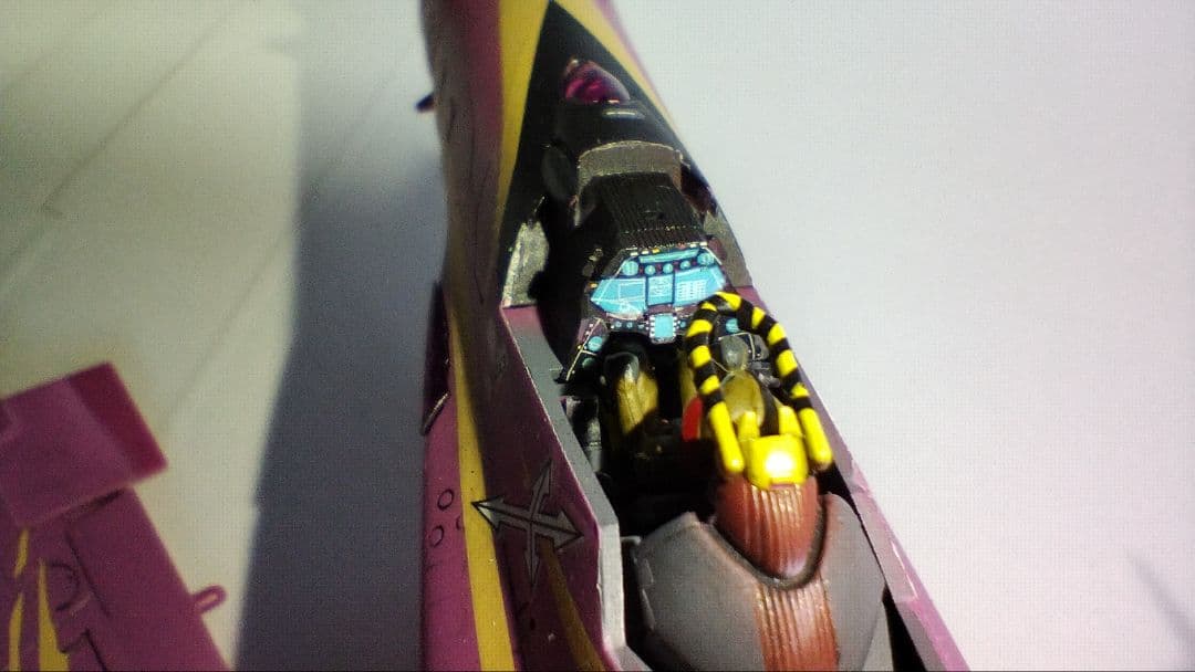 プラモデル完成機　1/72　SV-51γ、Nora type(マクロスゼロ)