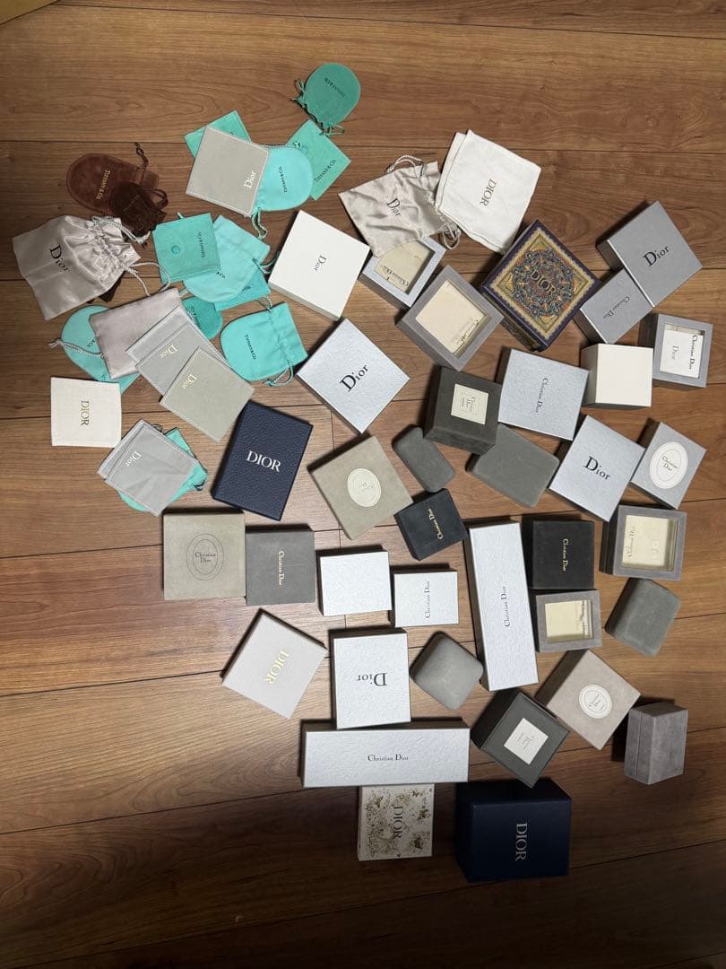 DIOR 箱
