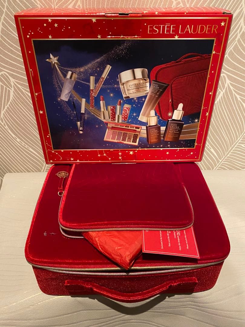 あ*い様 新品【値下げ】エスティ ローダーの2023 ホリデー コレクション煌め