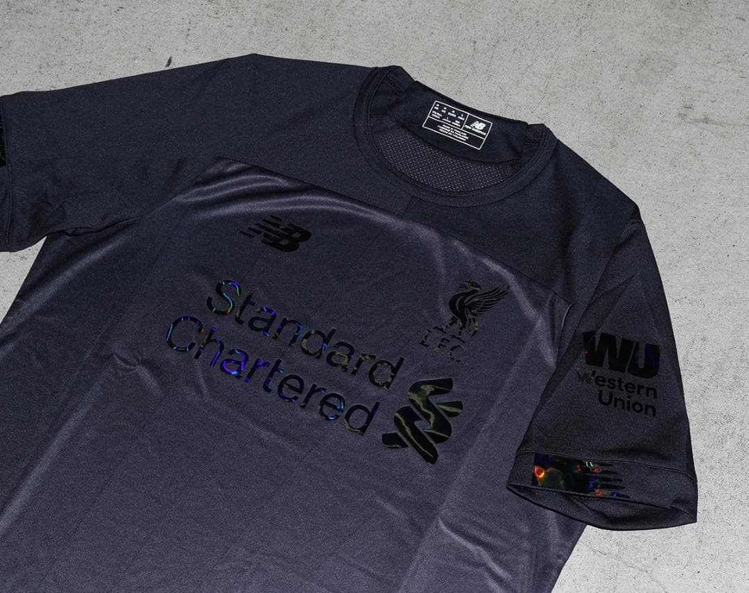 ✨希少✨リバプール 19-20 限定 ブラックアウト ユニフォーム XLサイズ