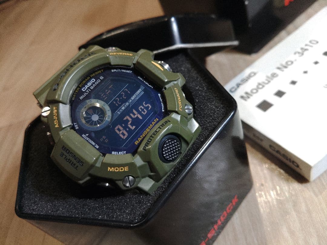 希少！北米逆輸入　G-SHOCK レンジマン GW-9400-3CR 反転液晶