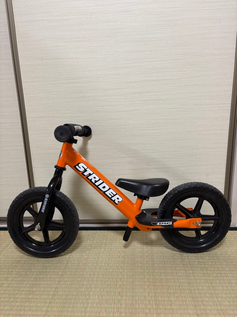 美品　錆なし　室内保管　ストライダー　STRIDER　スポーツモデル　12インチ