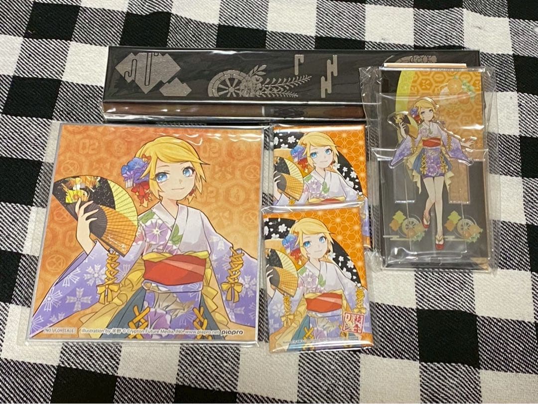 マジカルミライ2019 エテルノレシ　鏡音リン 扇子 スタンド 色紙 缶バッジ