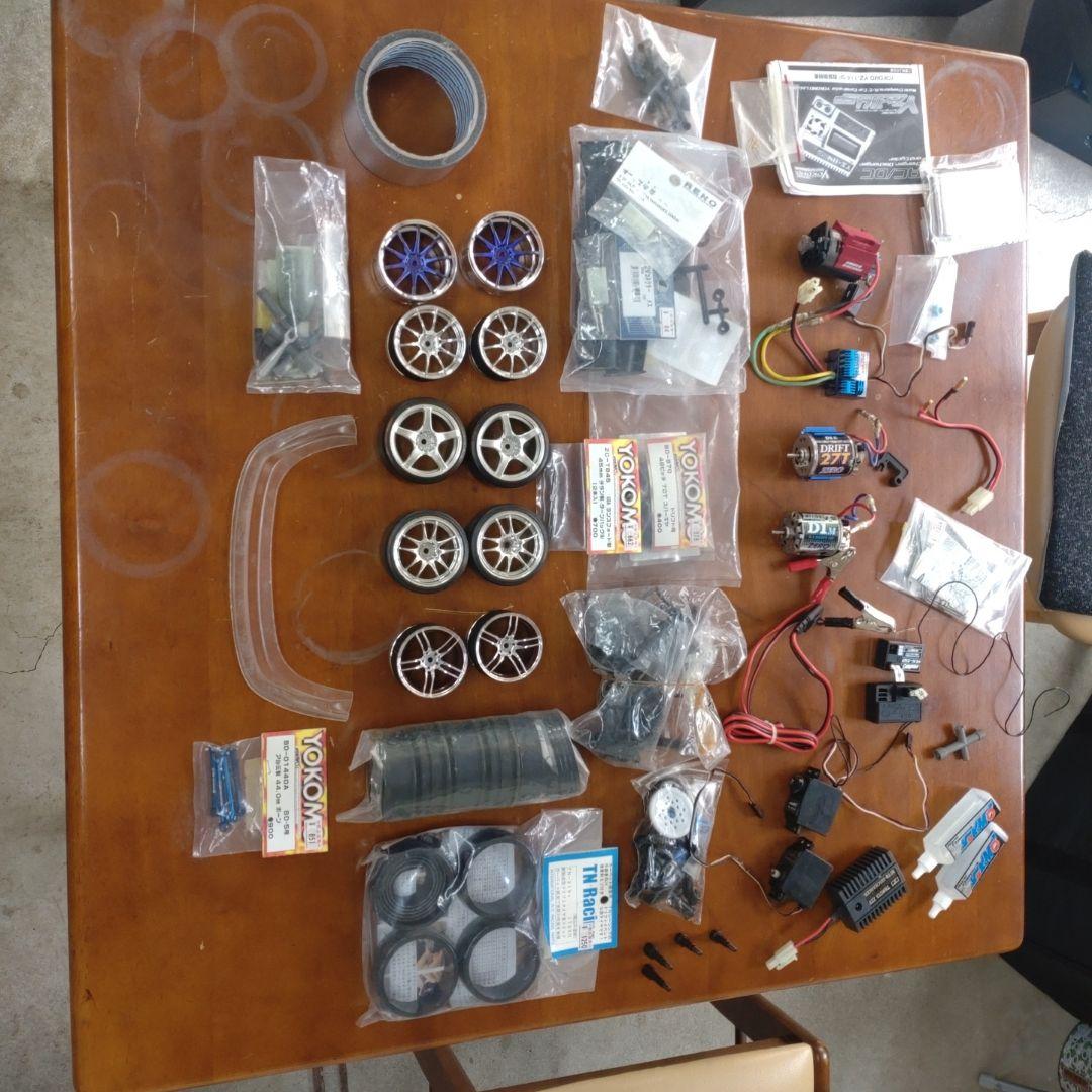 ラジコン　ドリフトカー