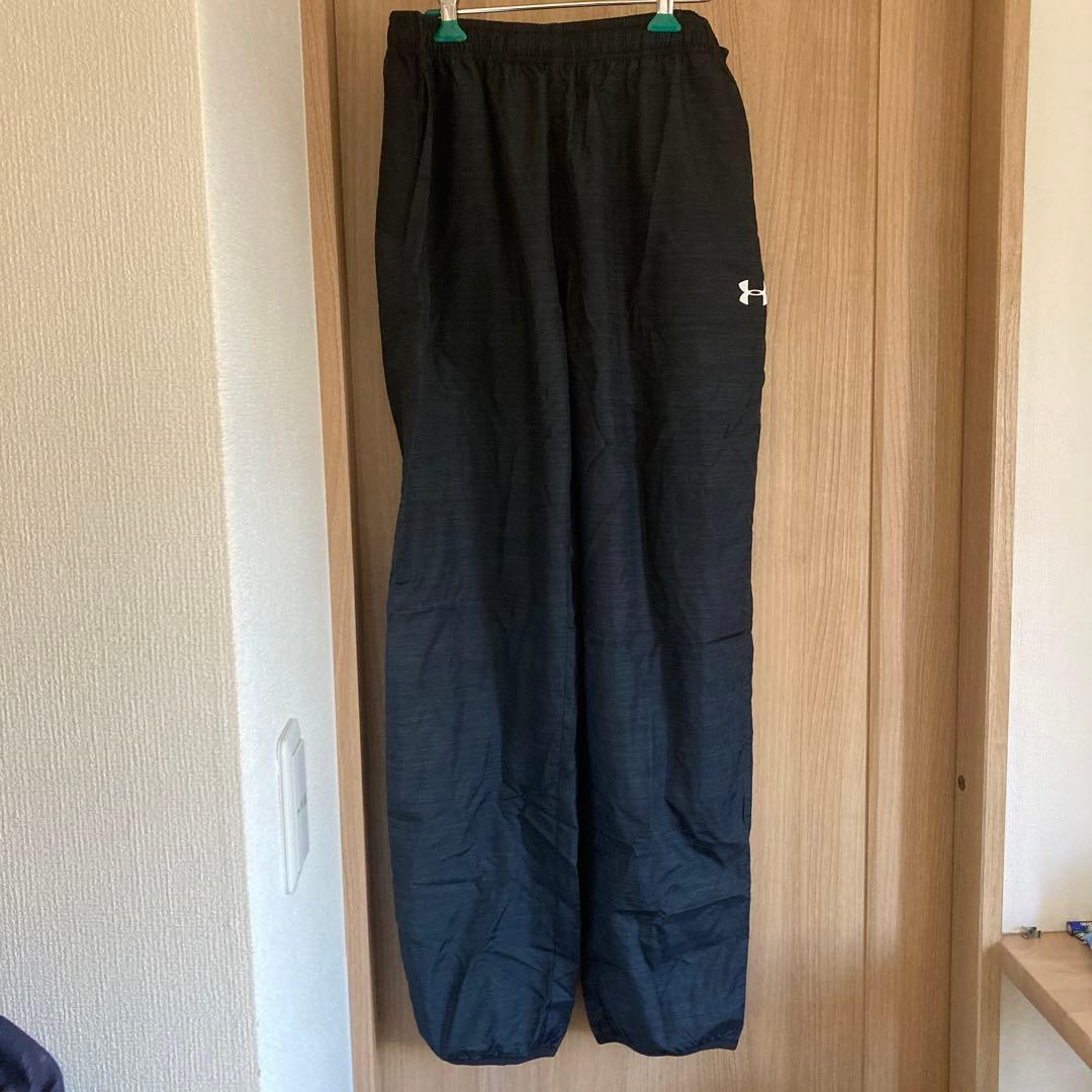 エ　アンダーアーマー ピステセット