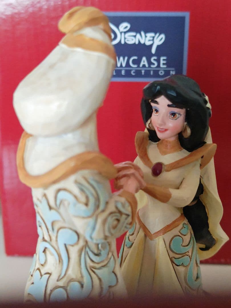 【新品未使用】エネスコ ジャスミン＆ アラジン ロイヤルウェディング フィギュア