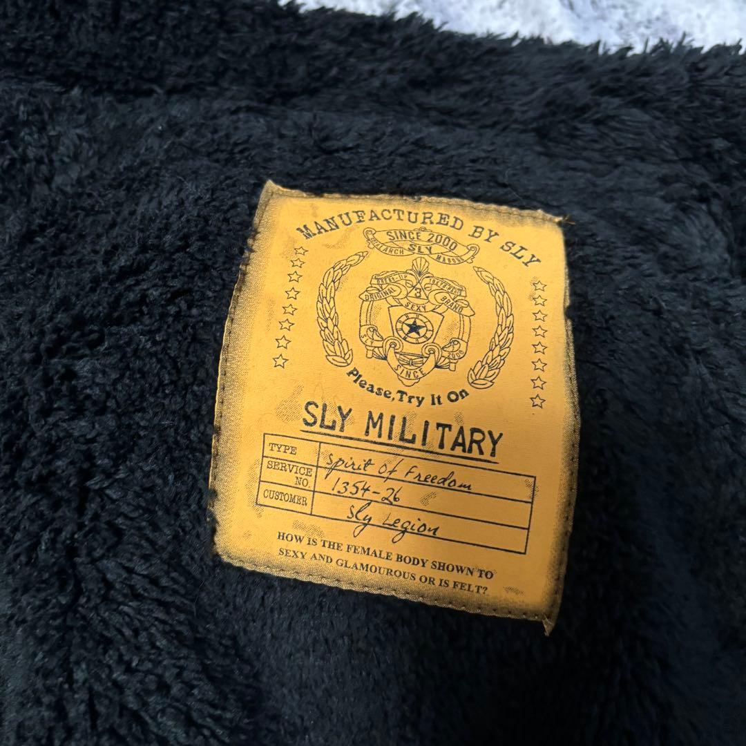 y2k 00s ダークコア　平成ギャル　SLY ビックフード　ミリタリー　ファー