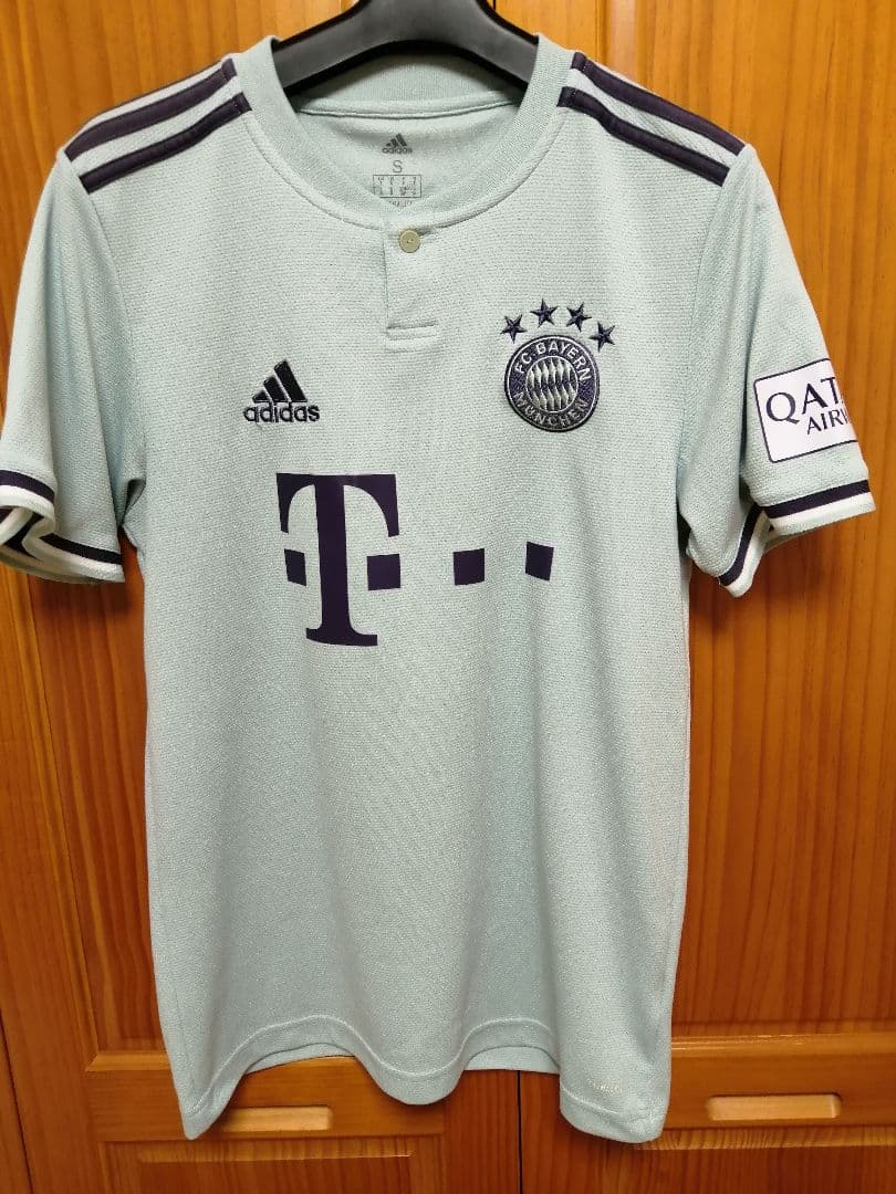 【正規品】バイエルン・ミュンヘン　ロッベン　ユニフォーム