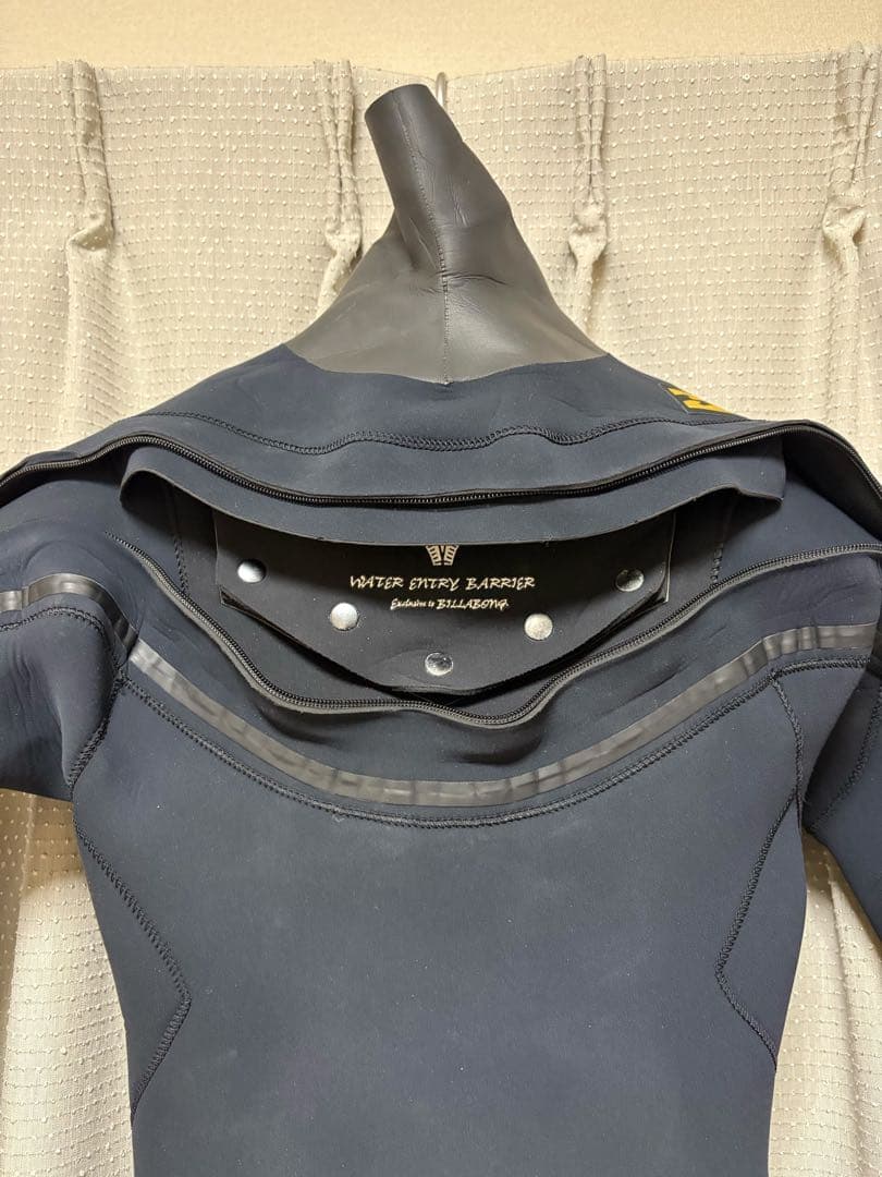 BILABONG(ビラボン)5×3mm セミドライ メンズMLサイズ相当 美品