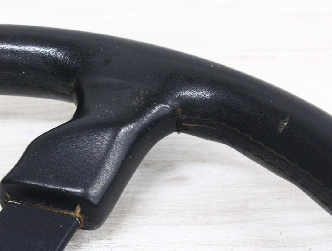 ▲希少 ヴィンテージ MOMO ステアリング モモステ レザー イタリア製 ①