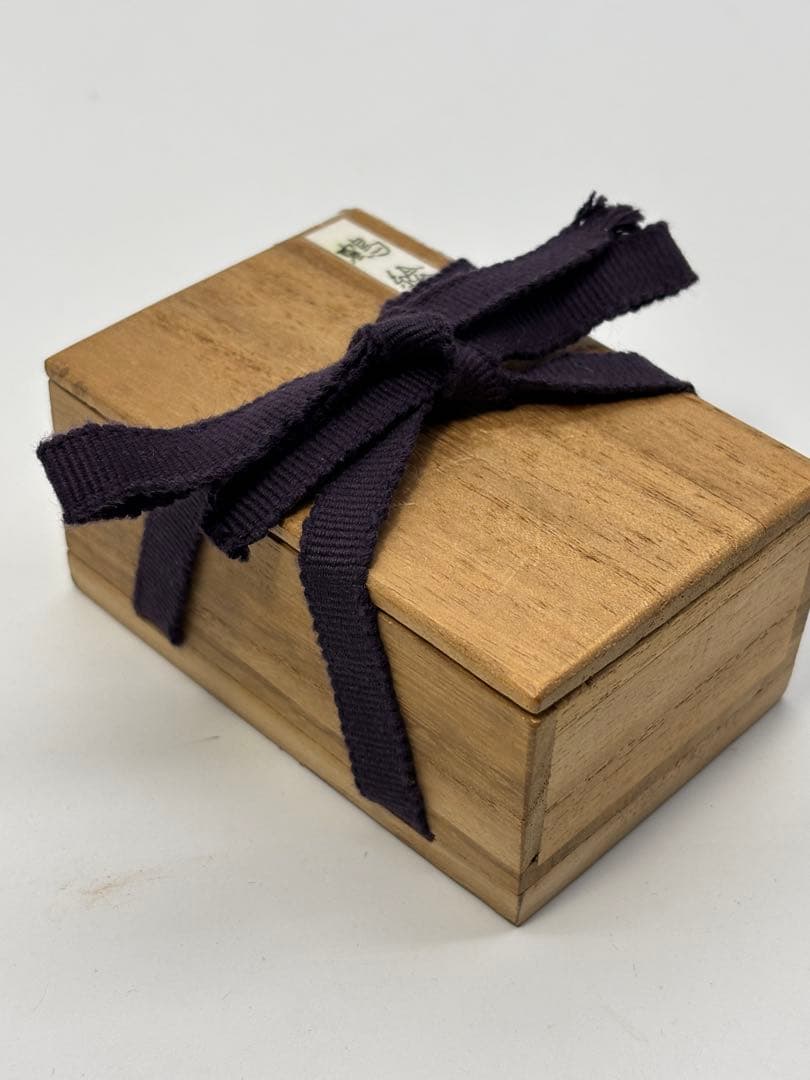 【吉祥鶴~金蒔絵小函】神韻縹渺の香合・古美術品・木調漆器・伽羅・香木沈香・茶道具