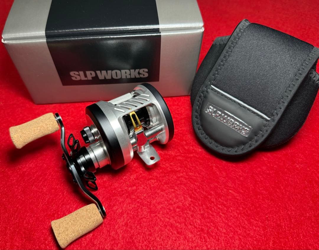 リール MILLIONAIRE CT SV PE SPECIAL 70H-SLPW